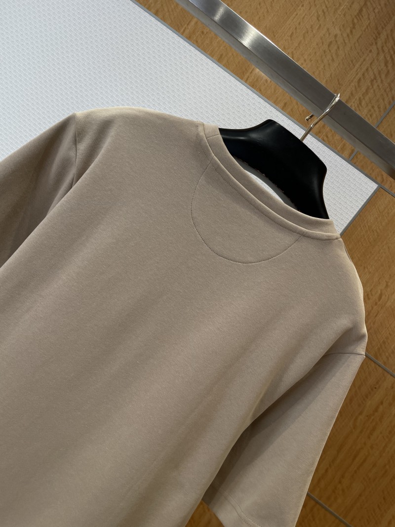 Fendi Metal Logo Minimalist Short-Sleeve T-Shirt 5 5