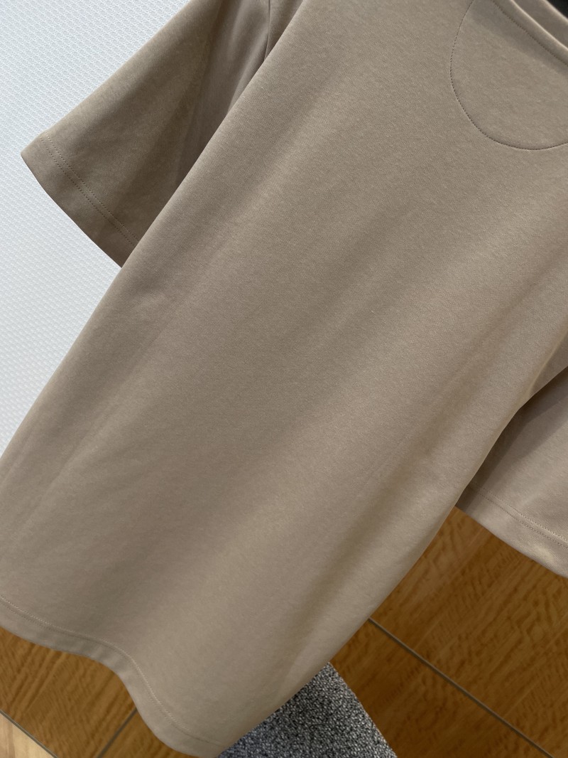 Fendi Metal Logo Minimalist Short-Sleeve T-Shirt 5 6