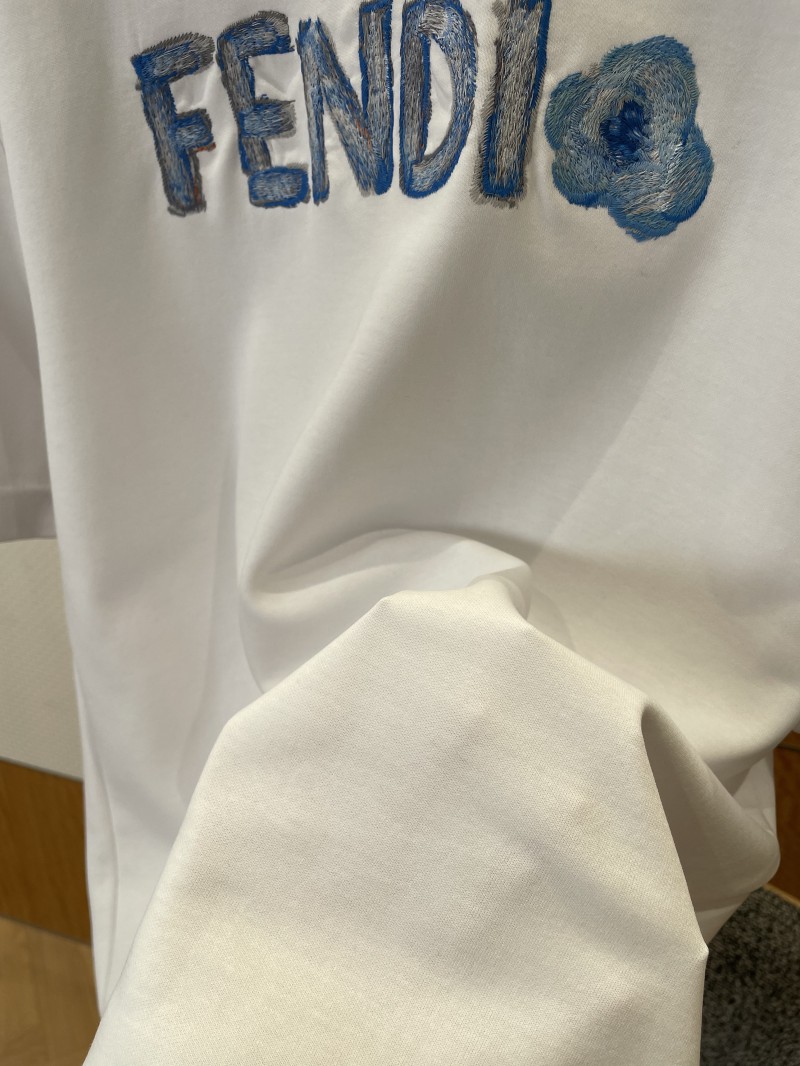 Fendi Alphabet Floral Embroidered Short-Sleeve T-Shirt 4