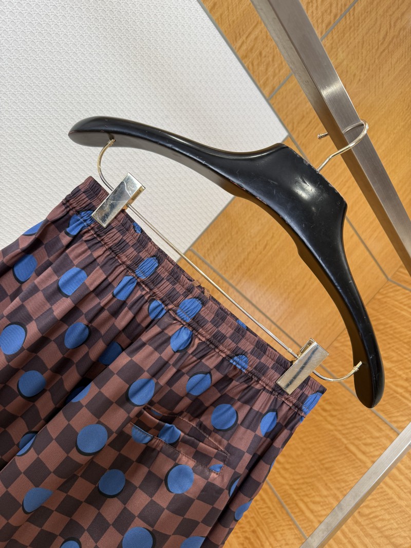 LV Checkered Polka Dot Casual Shorts 4