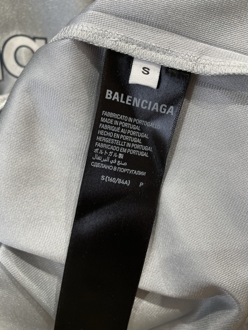 Balenciaga Vintage Sports V-Neck Short-Sleeve T-Shirt 1 8