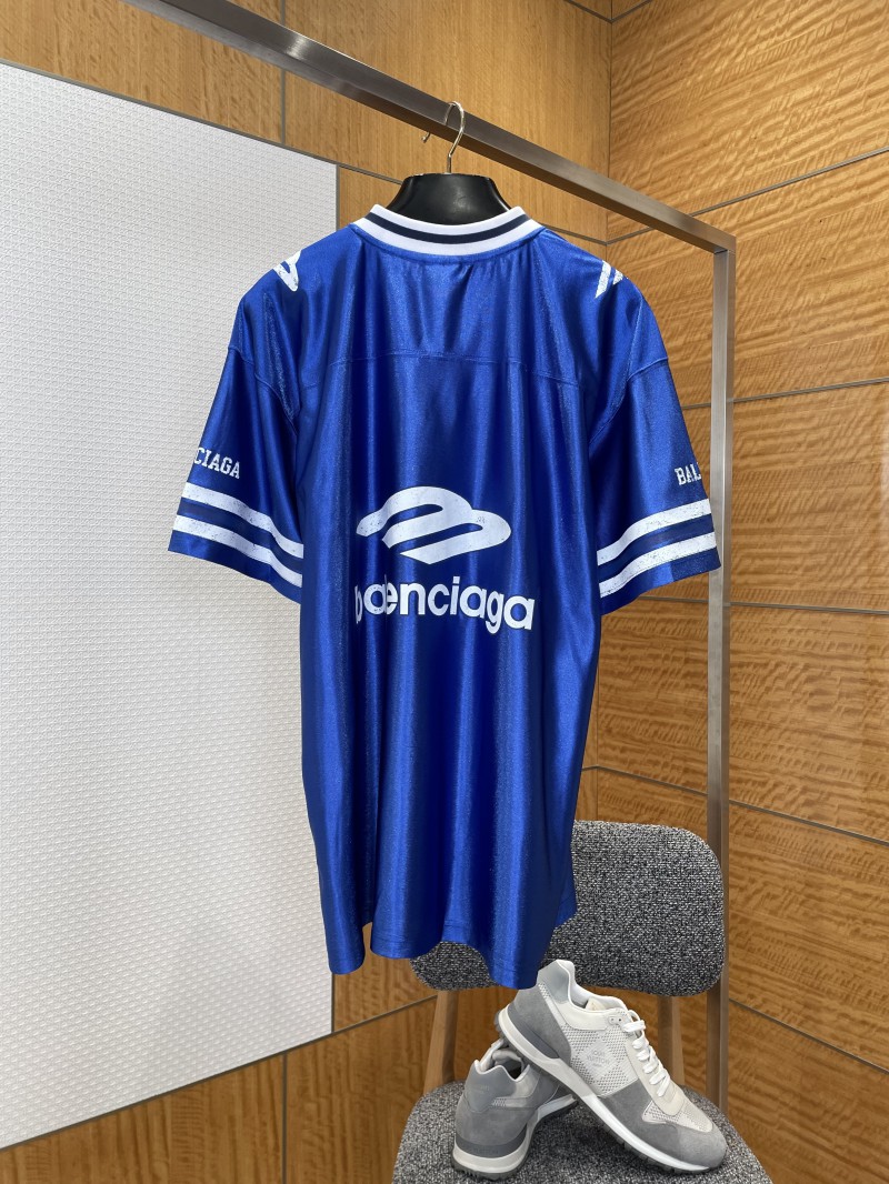 Balenciaga Vintage Sports V-Neck Short-Sleeve T-Shirt 3 1