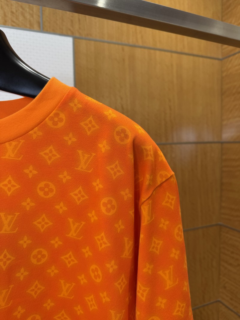 LV Logo Pattern Crew Neck Short Sleeve T-Shirt 3