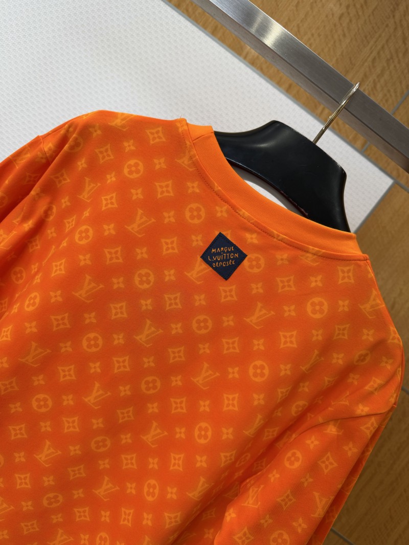 LV Logo Pattern Crew Neck Short Sleeve T-Shirt 7