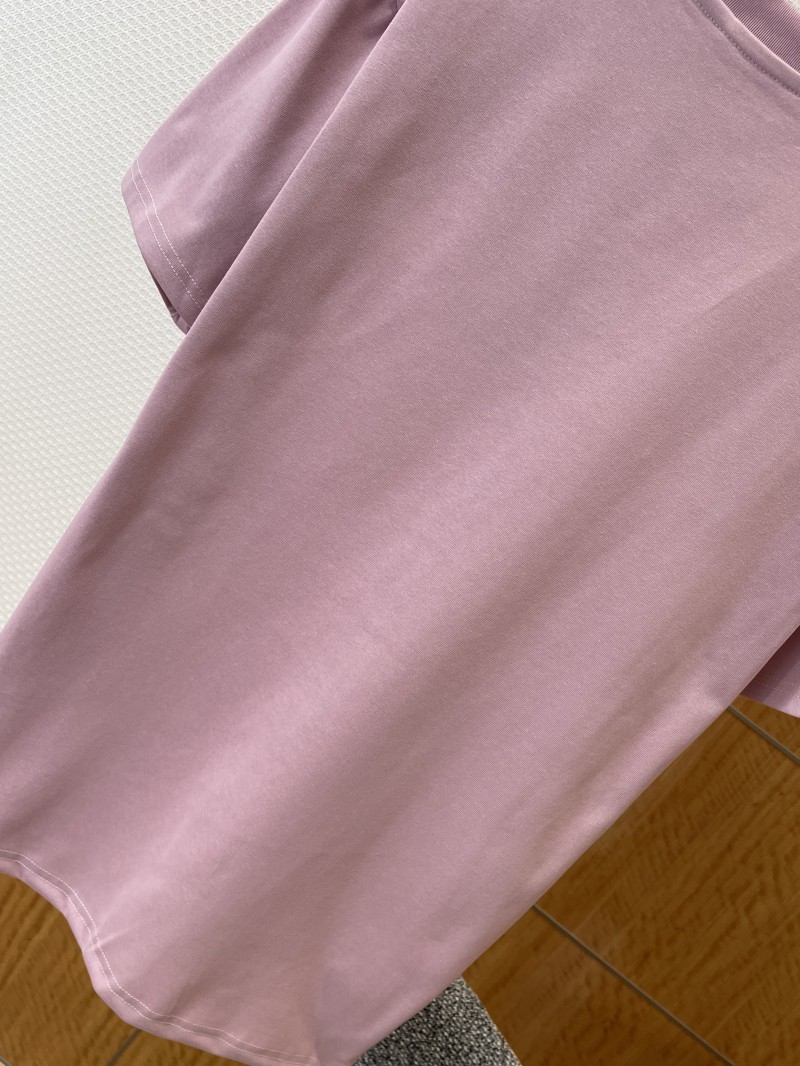 LV Leather Label Crew Neck Short Sleeve T-Shirt 6