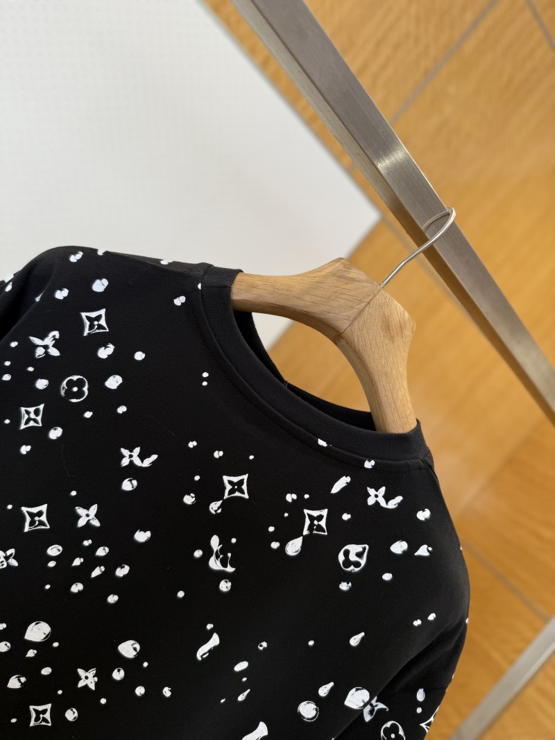 LV Droplet Print Letter Crew Neck Short Sleeve T-Shirt 4