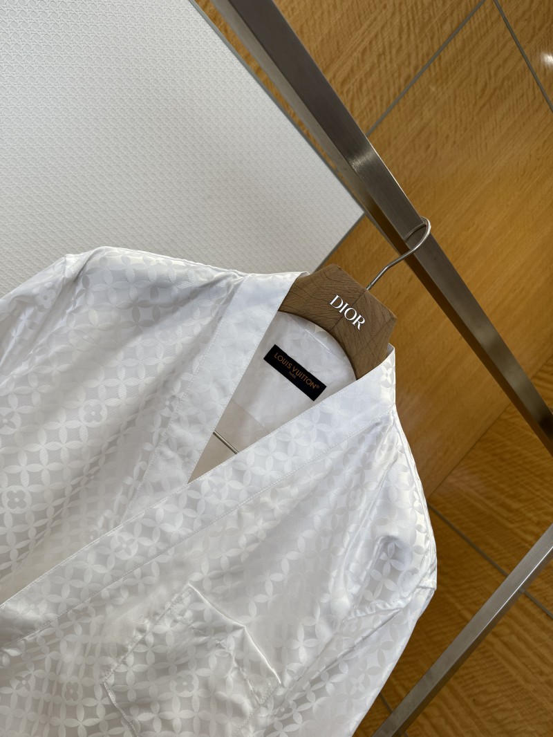 LV Jacquard Button-Down V-Neck Long-Sleeve Shirt 1 2