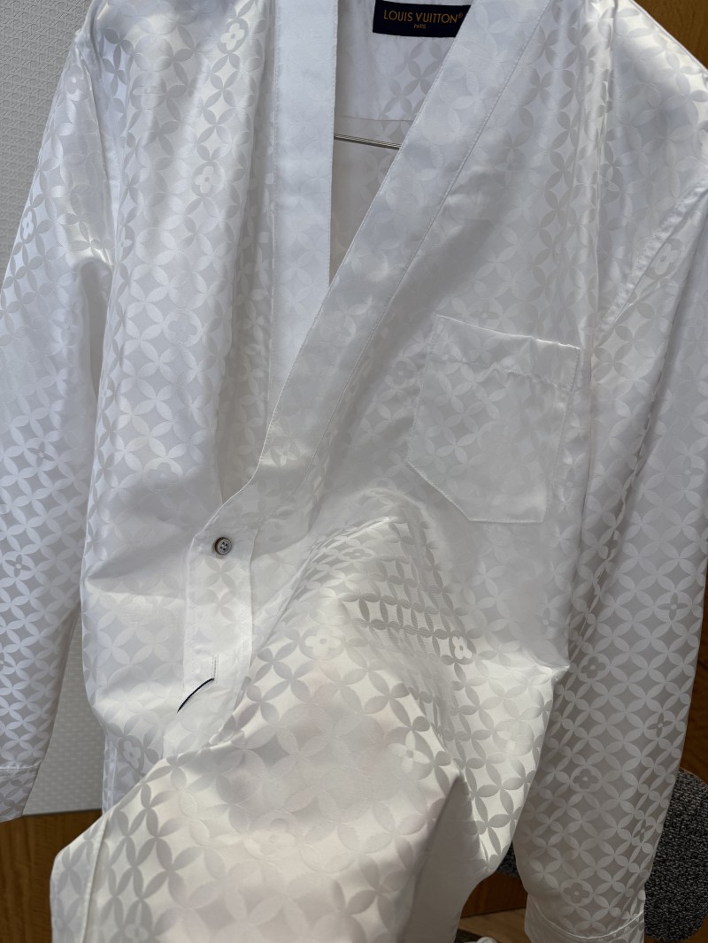 LV Jacquard Button-Down V-Neck Long-Sleeve Shirt 1 7