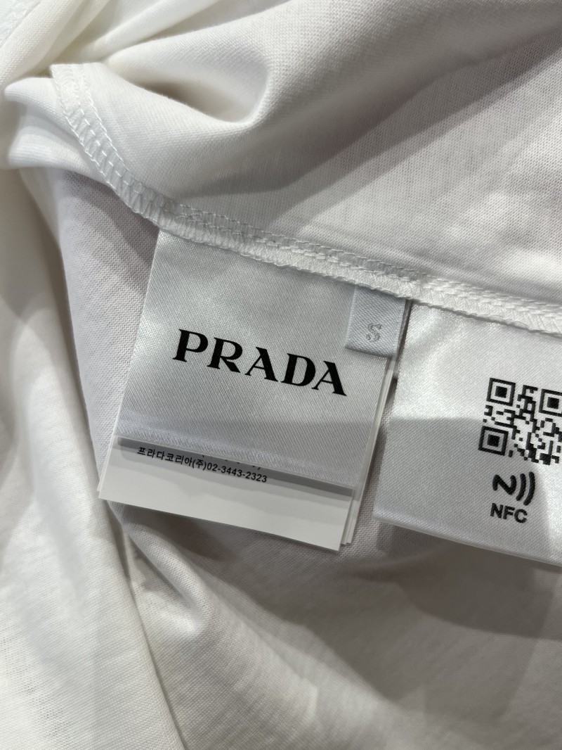 Prada Lake View Print Casual Short-Sleeve T-Shirt 8