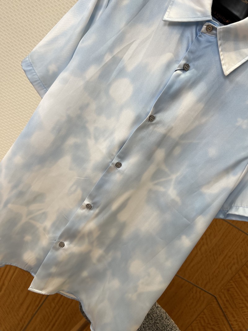LV Tie-Dye Gradient Collared Short-Sleeve Shirt 3