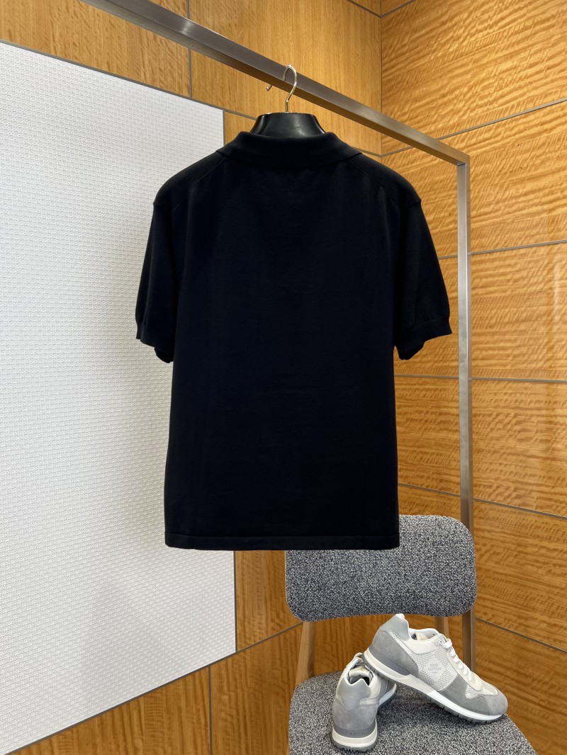 LV Letter-Embossed Minimalist Short-Sleeve Polo Shirt 1
