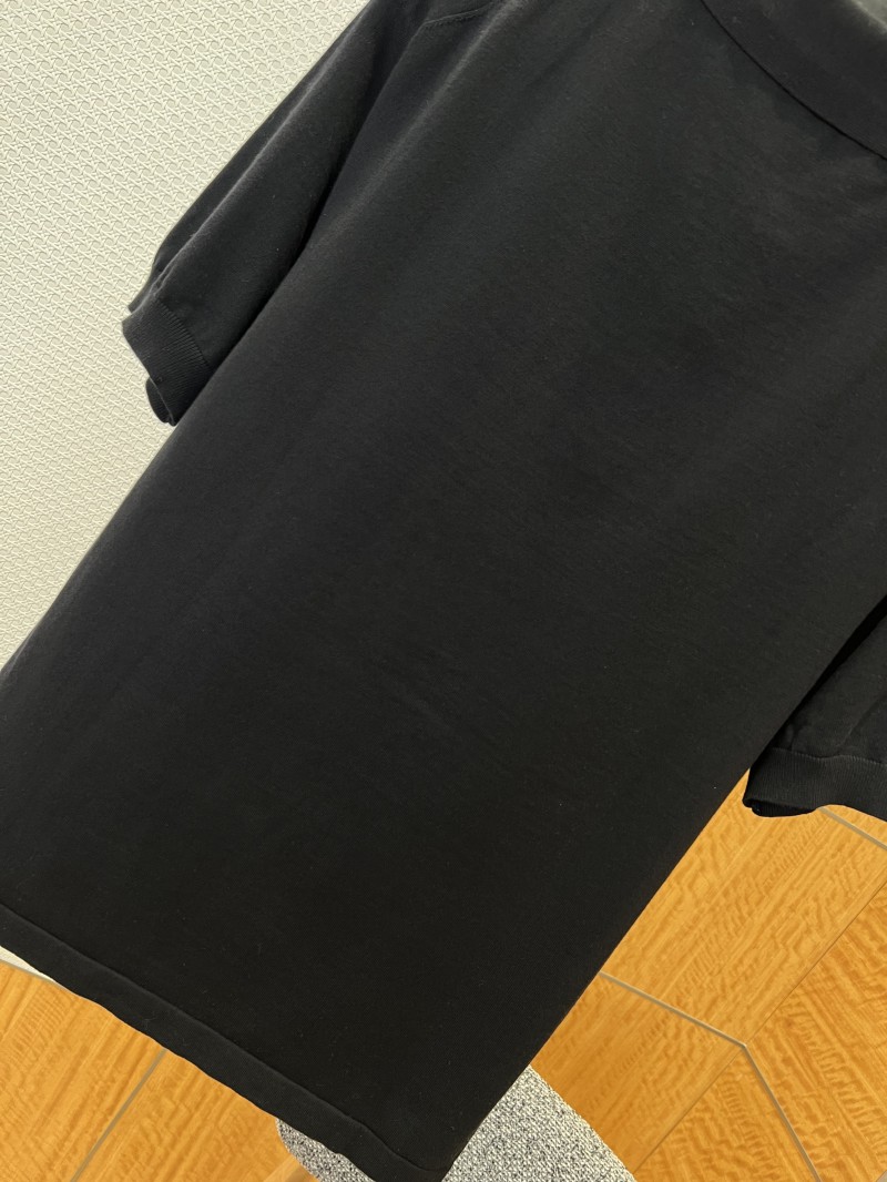 LV Letter-Embossed Minimalist Short-Sleeve Polo Shirt 6