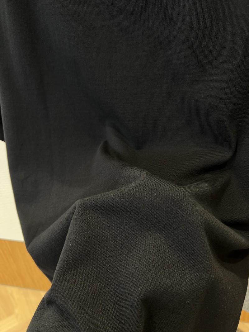 LV Letter-Embossed Minimalist Short-Sleeve Polo Shirt 7