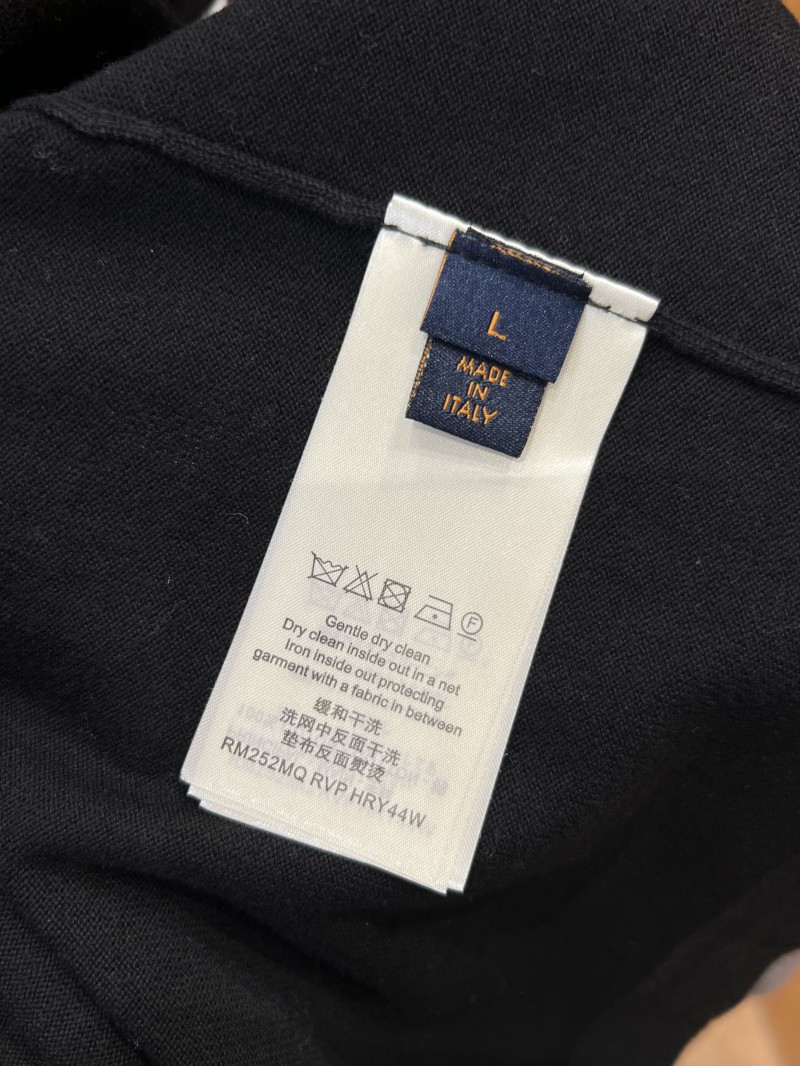 LV Logo Embroidered Knit Short-Sleeve T-Shirt 1 8