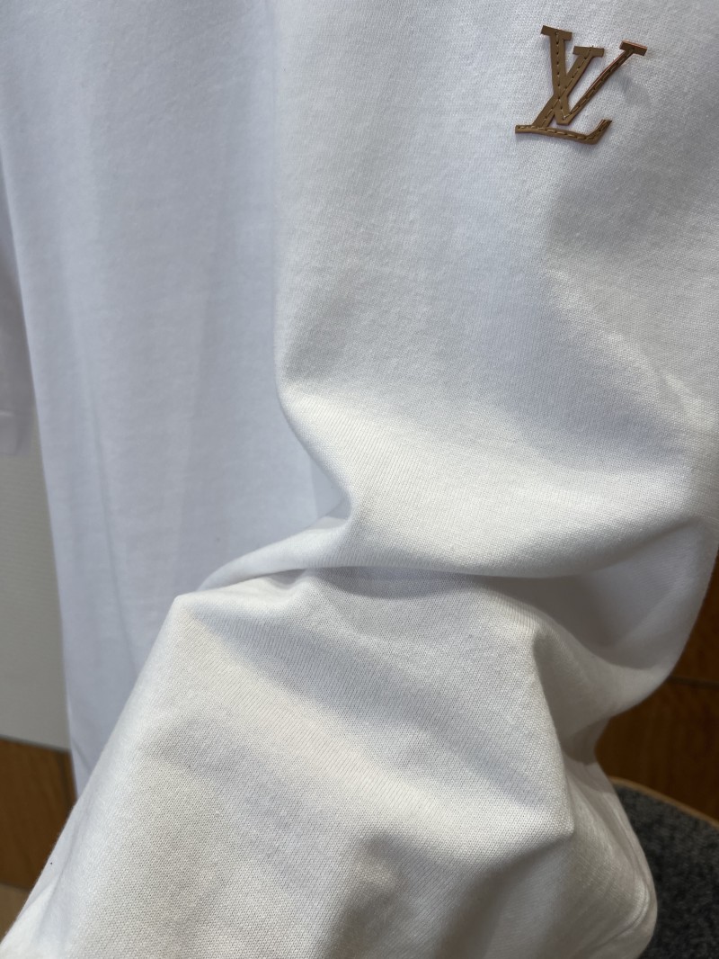 LV Logo Embroidered Knit Short-Sleeve T-Shirt 2 4