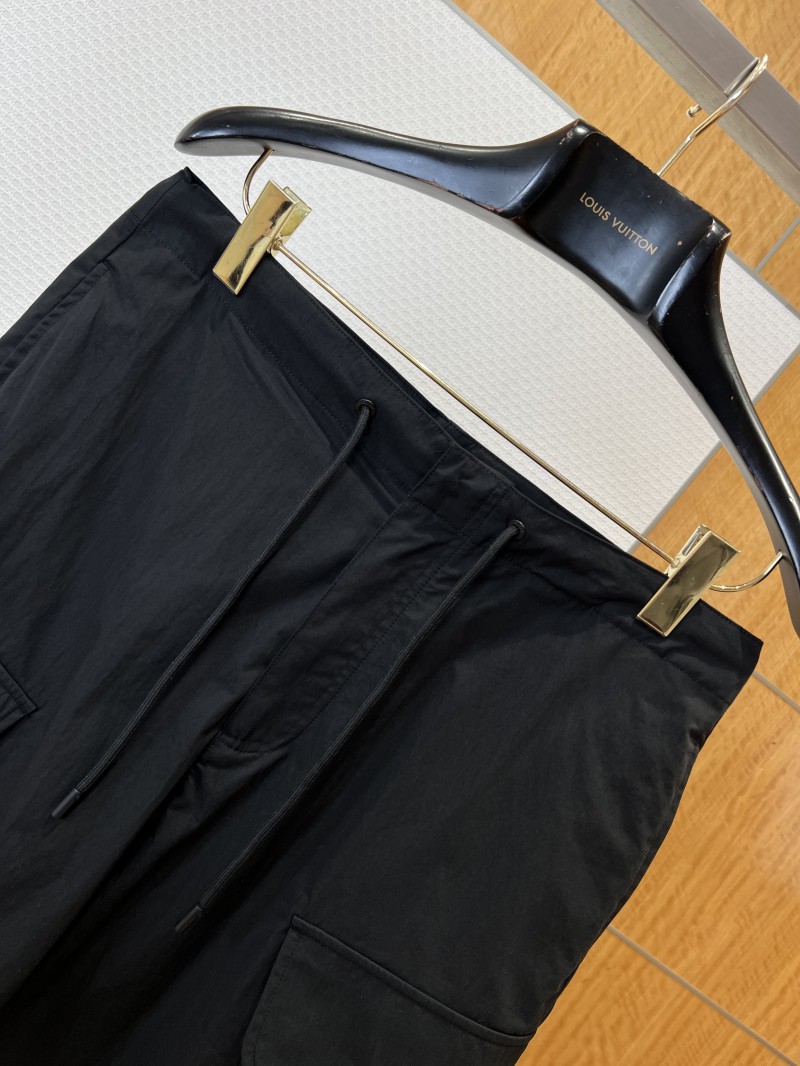 Dior Metal Logo Drawstring Work Shorts 1 2