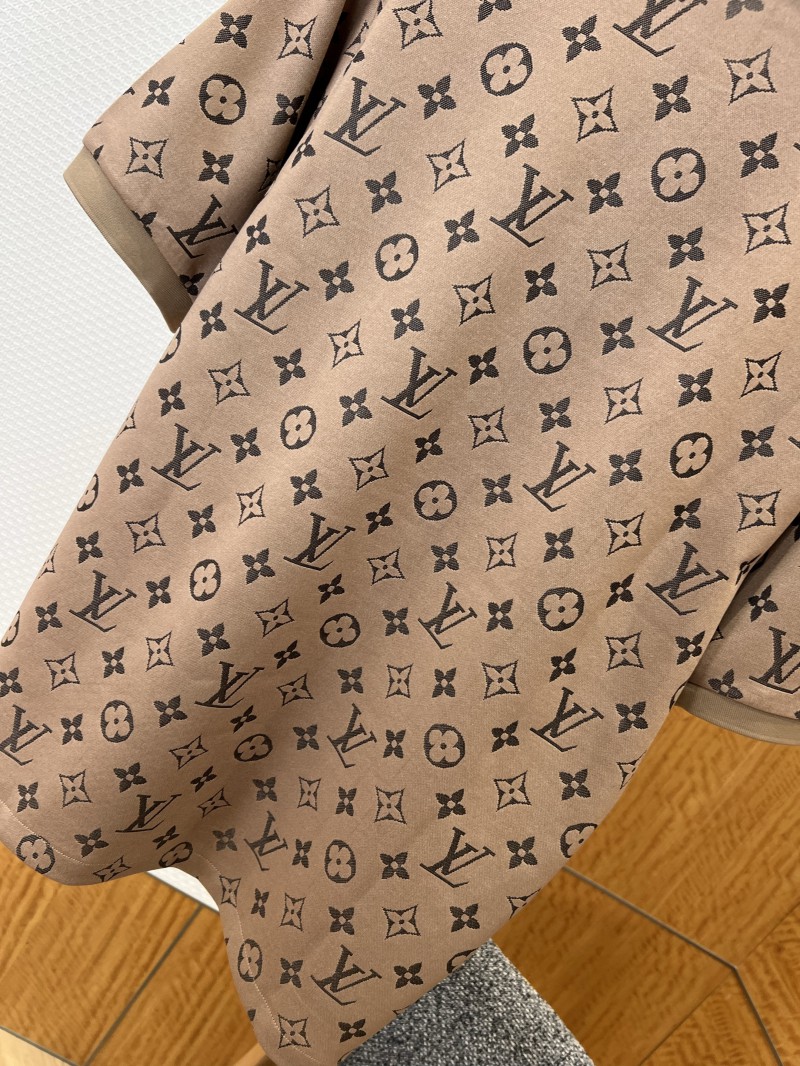 LV Classic Logo All-Over Print Short-Sleeve Polo Shirt 1 6