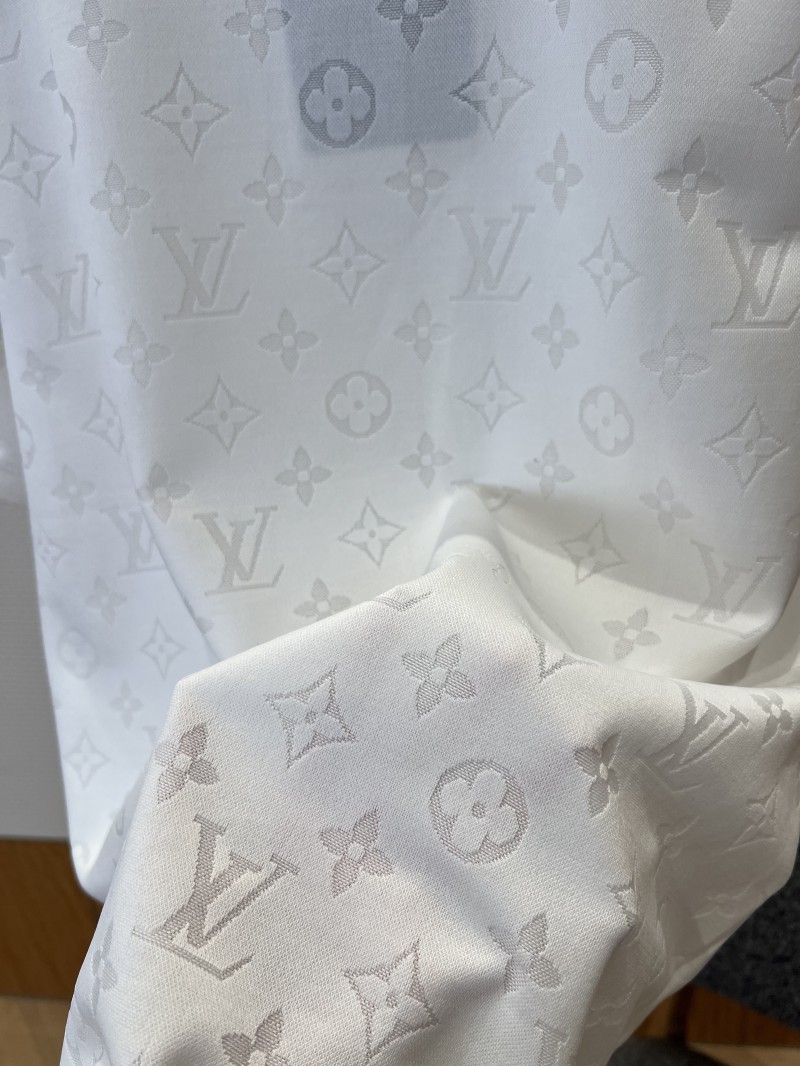 LV Classic Logo All-Over Print Short-Sleeve Polo Shirt 2 7