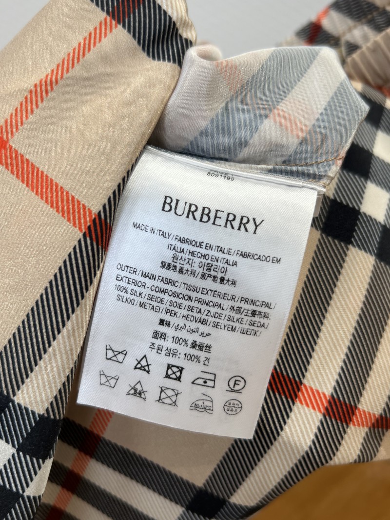 Prada Classic Checkered Drawstring Casual Shorts 8