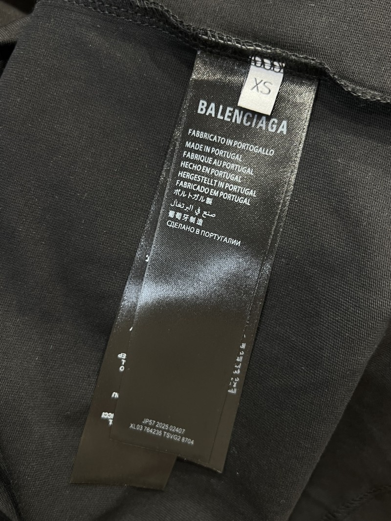 Balenciaga Gothic-Style Letter Print Embroidered Short-Sleeve T-Shirt 1 8