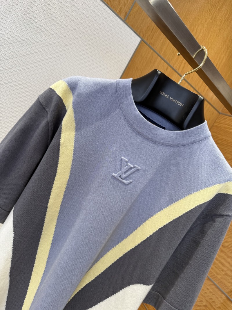 LV Embossed Letter Short-Sleeve T-Shirt 2