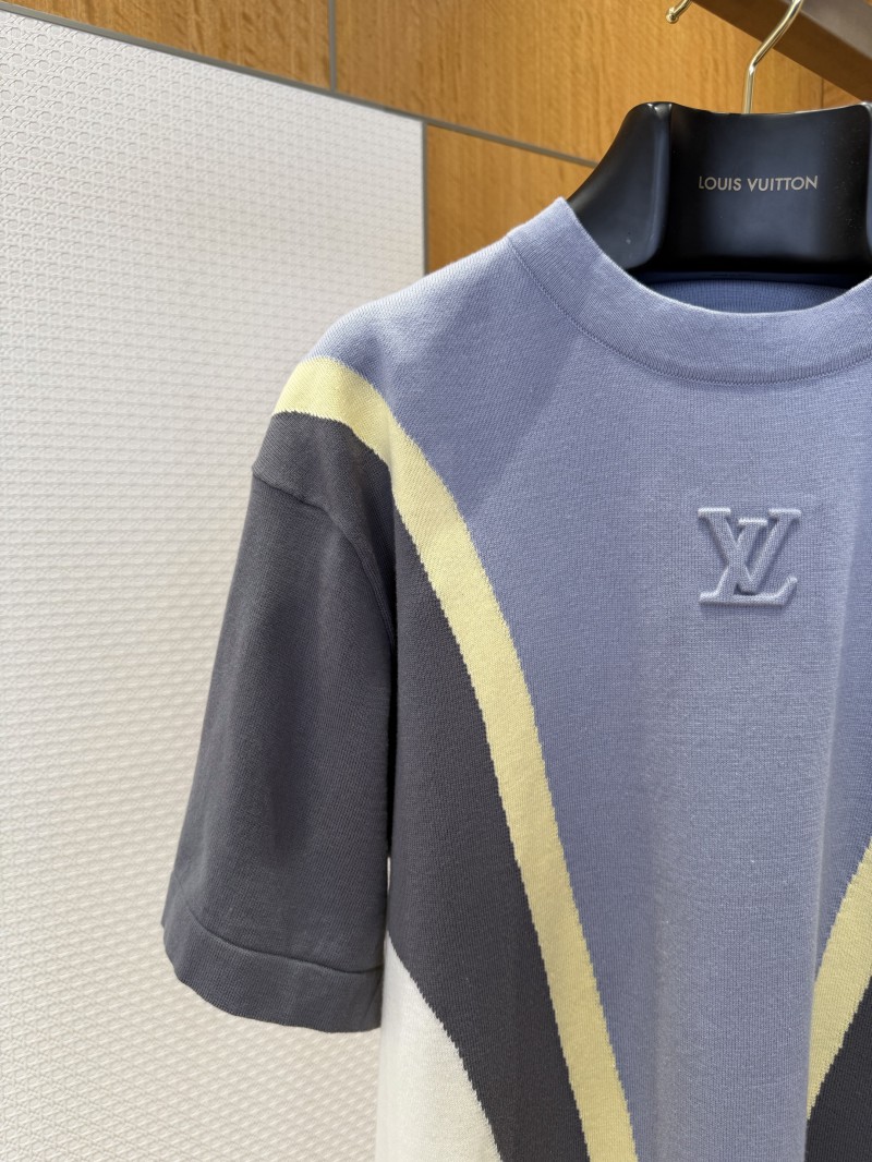 LV Embossed Letter Short-Sleeve T-Shirt 3