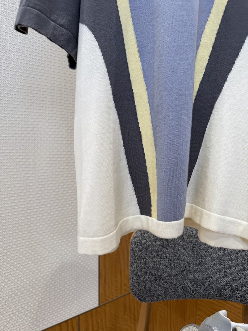 LV Embossed Letter Short-Sleeve T-Shirt 4