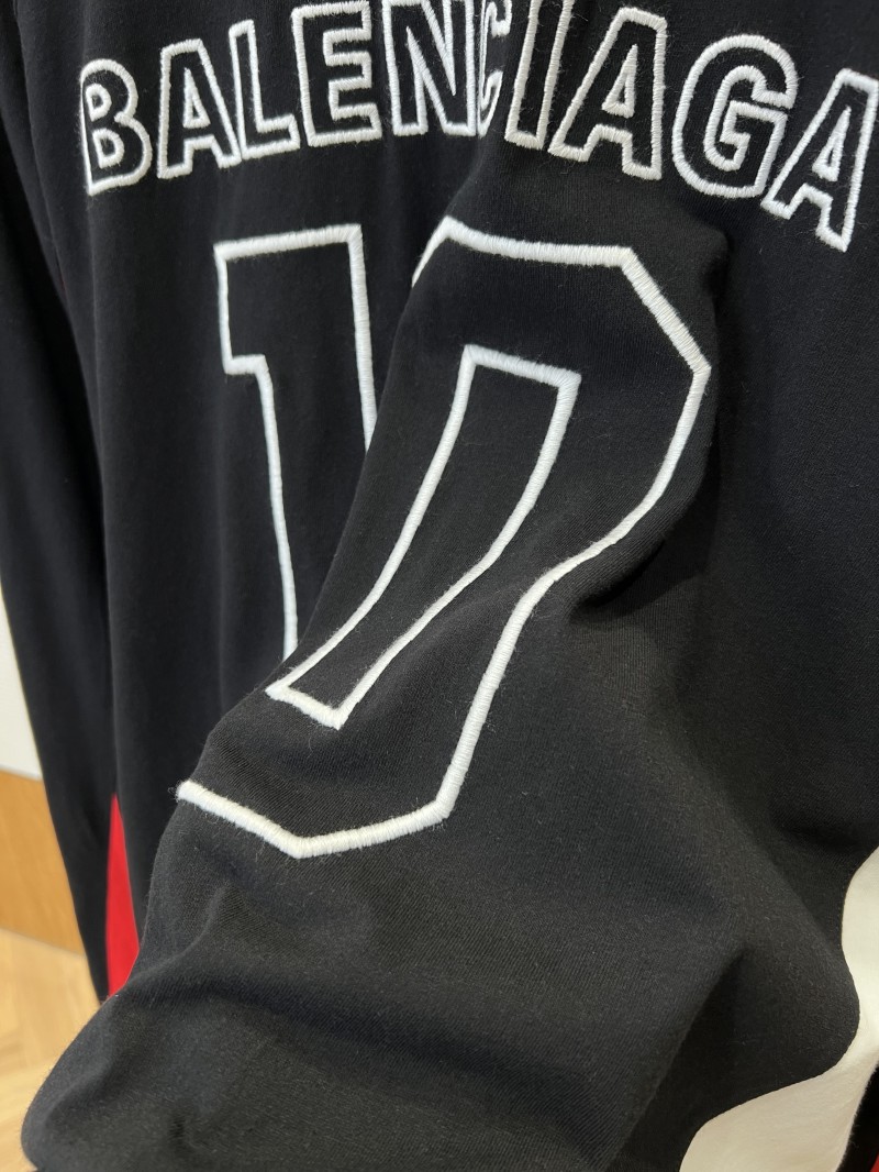 Balenciaga x NBA Collaboration Color-Blocked Long-Sleeve T-Shirt 4