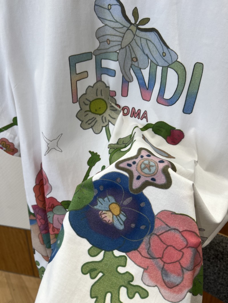 Fendi Short-Sleeve T-Shirt with Alphabet Floral Print 4