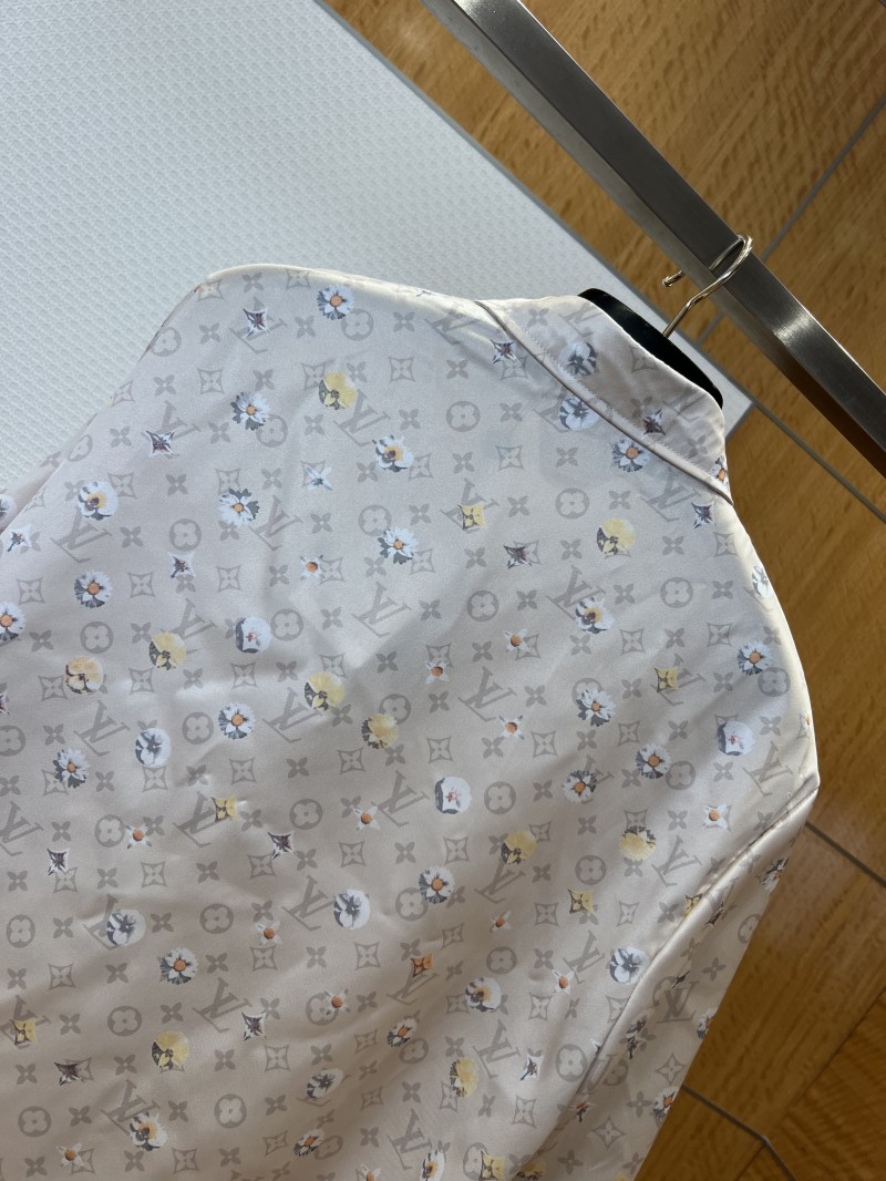 LV Monogram Print Silk Short-Sleeve Shirt 1 5