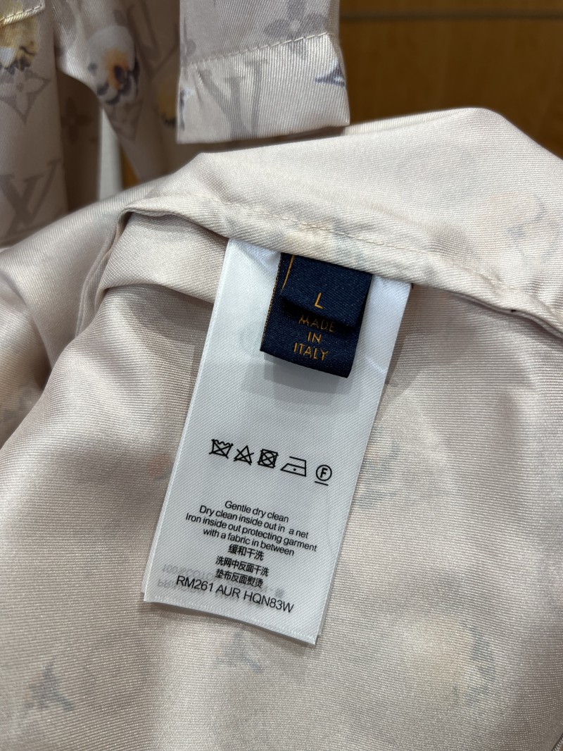 LV Monogram Print Silk Short-Sleeve Shirt 1 8
