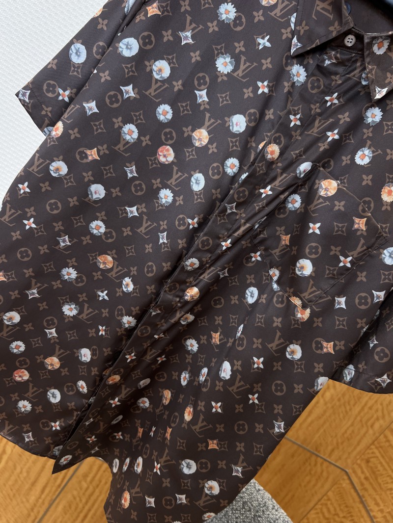 LV Monogram Print Silk Short-Sleeve Shirt 2 3