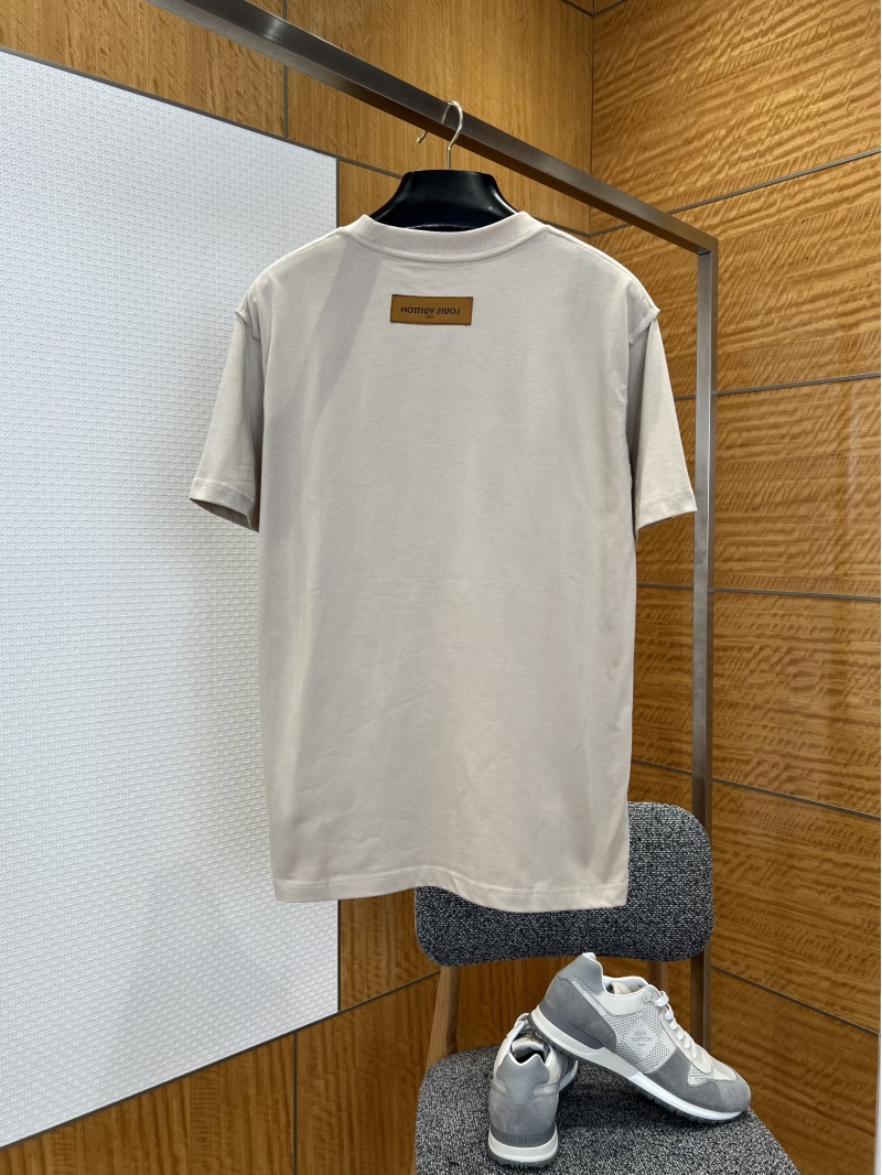LV Embossed Logo Short-Sleeve T-Shirt 1 1