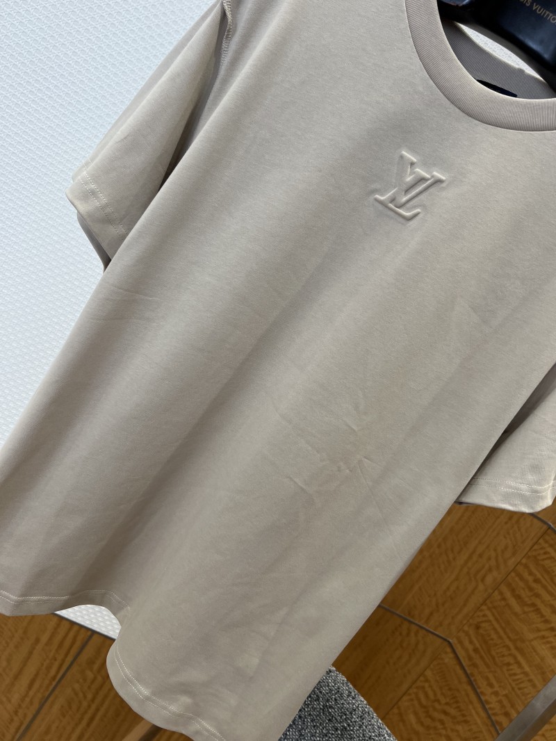 LV Embossed Logo Short-Sleeve T-Shirt 1 2