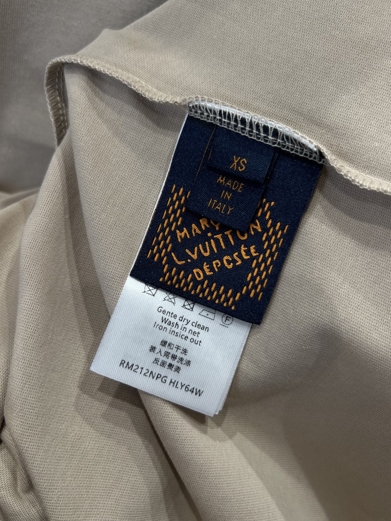 LV Embossed Logo Short-Sleeve T-Shirt 1 8
