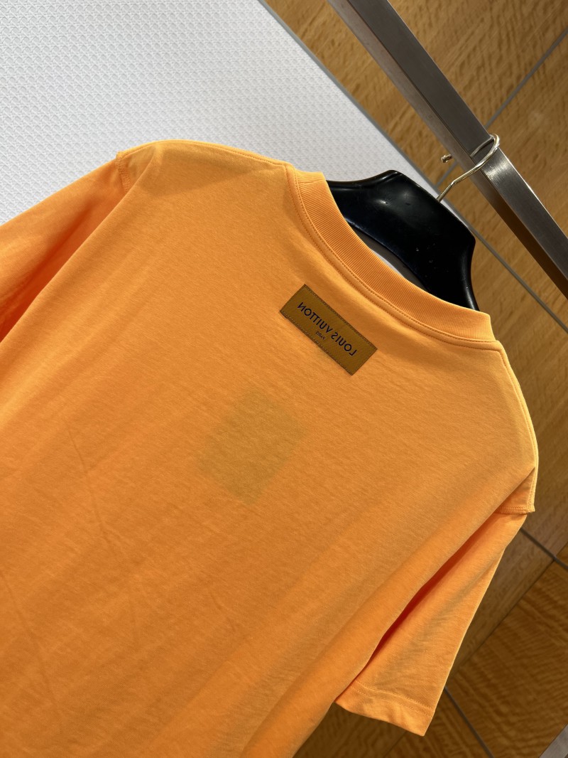LV Embossed Logo Short-Sleeve T-Shirt 2 5