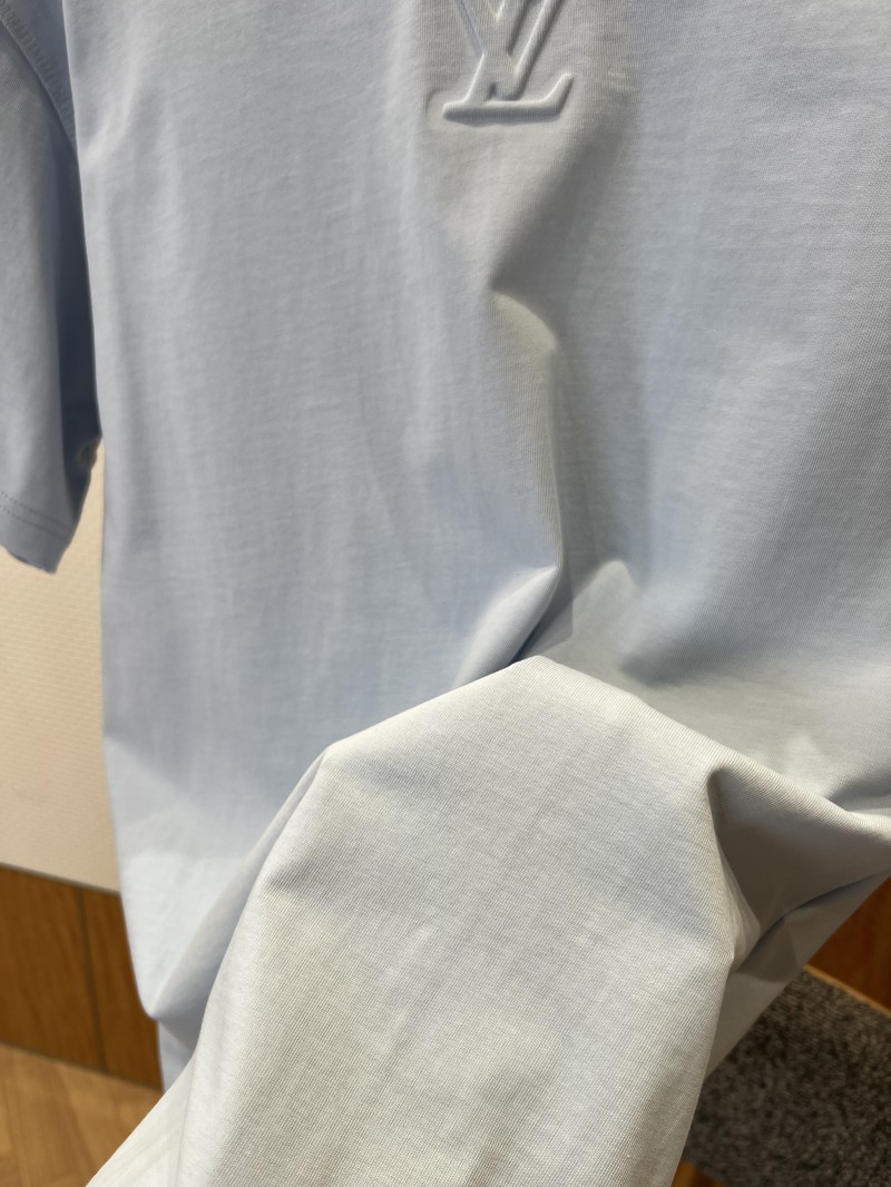 LV Embossed Logo Short-Sleeve T-Shirt 1 4