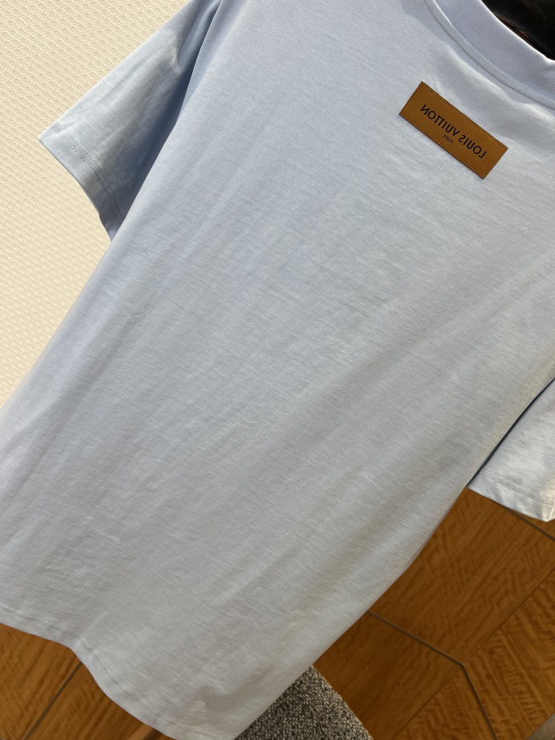 LV Embossed Logo Short-Sleeve T-Shirt 1 6