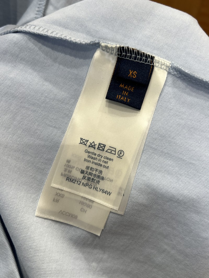 LV Embossed Logo Short-Sleeve T-Shirt 1 8