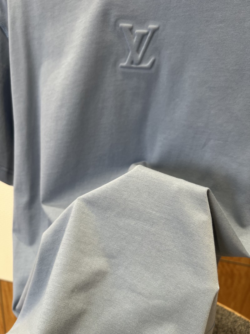 LV Embossed Logo Short-Sleeve T-Shirt 2 4