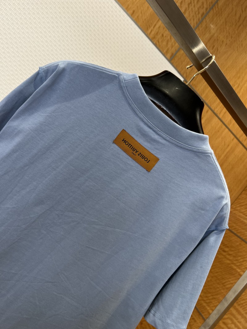 LV Embossed Logo Short-Sleeve T-Shirt 2 5