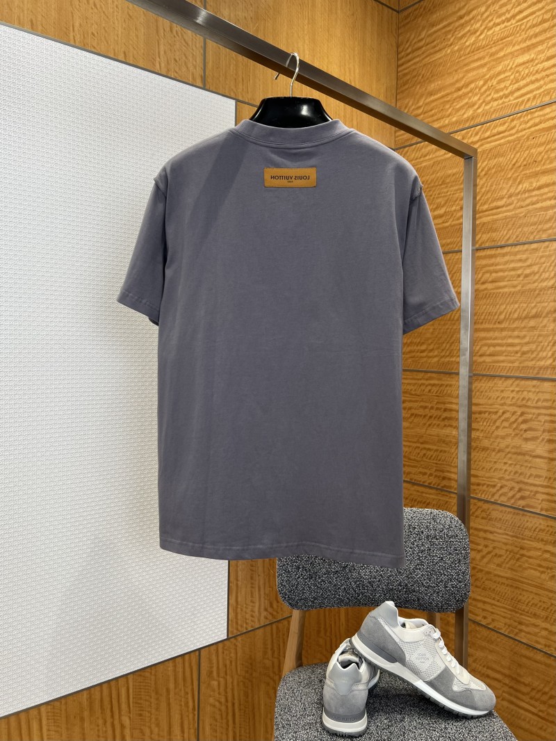 LV Embossed Logo Short-Sleeve T-Shirt 3 1