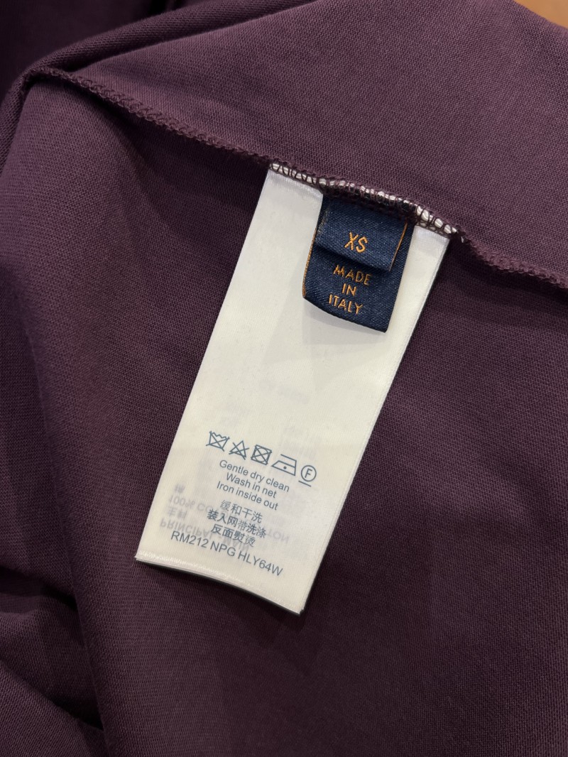 LV Embossed Logo Short-Sleeve T-Shirt 4 8