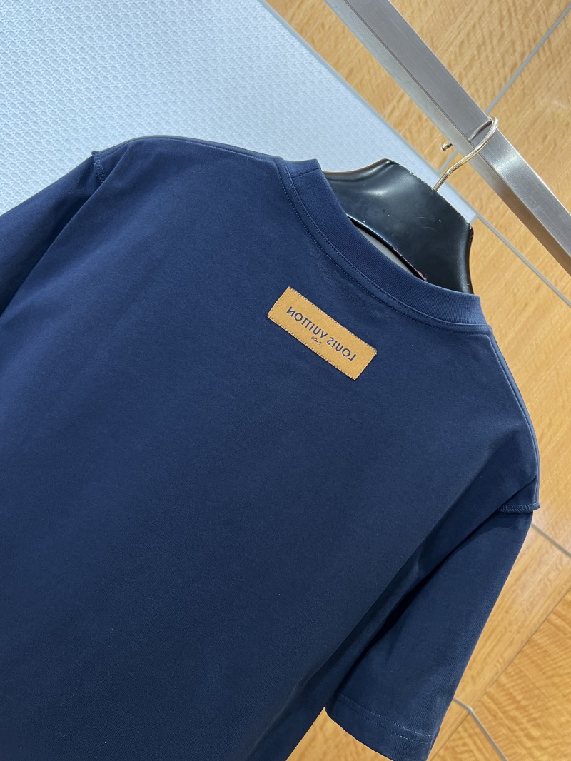 LV Embossed Logo Short-Sleeve T-Shirt 5 5