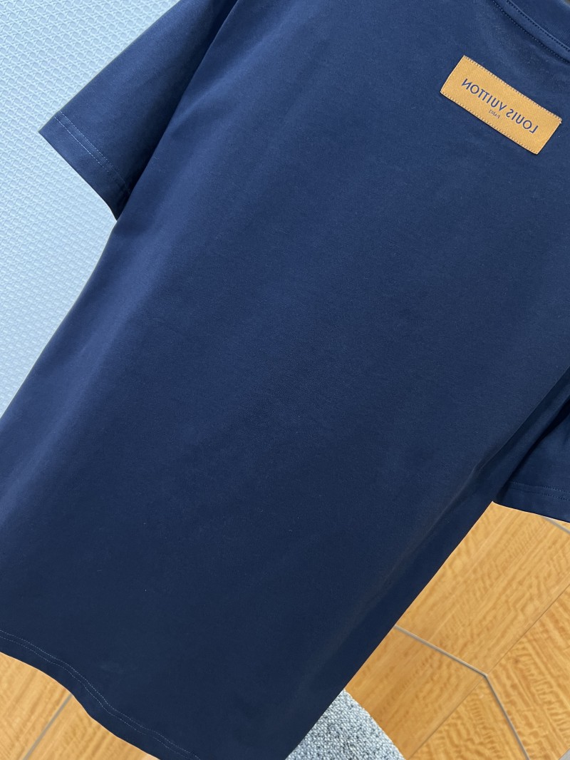 LV Embossed Logo Short-Sleeve T-Shirt 5 6