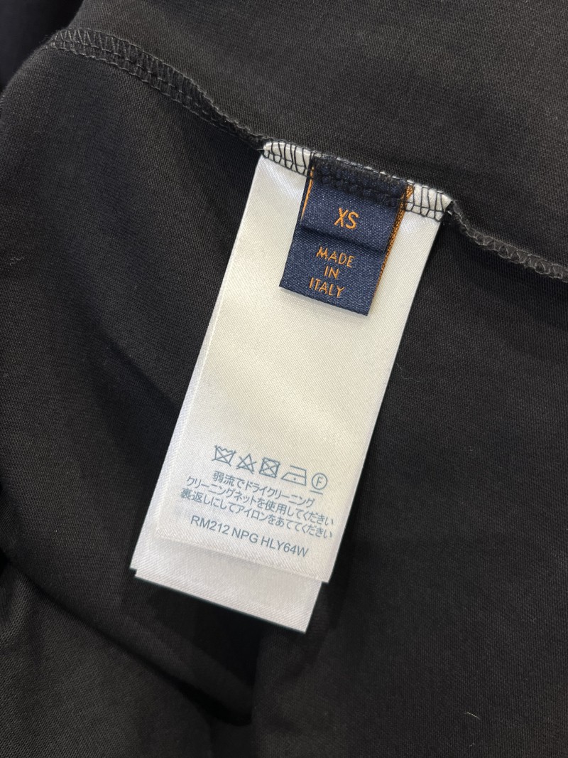 LV Embossed Logo Short-Sleeve T-Shirt 6 8