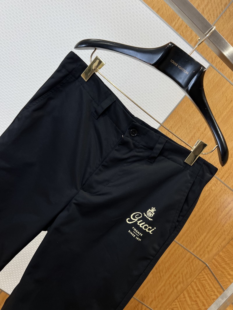 Gucci Printed Logo Pants 2