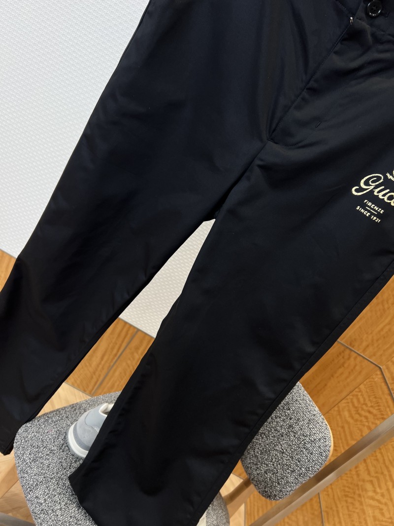 Gucci Printed Logo Pants 3