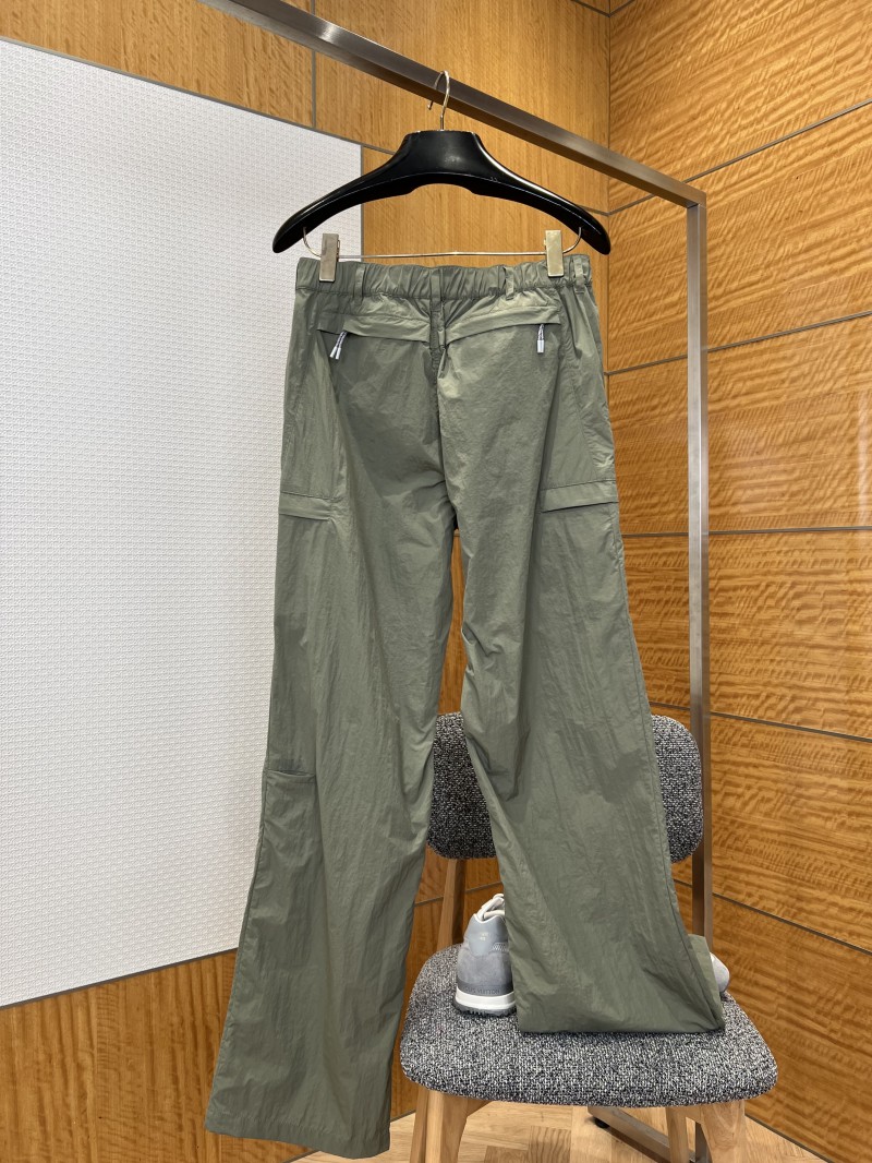 LV Functional-Style Multi-Pocket Drawstring Long pants 1