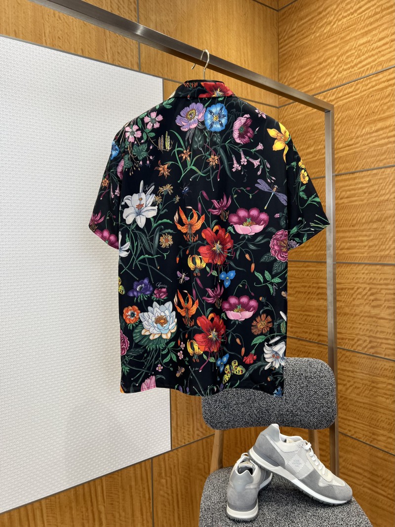 Gucci Floral All-Over Print Single-Button Short-Sleeve Shirt 1